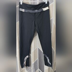 Lululemon Cropped Size 6